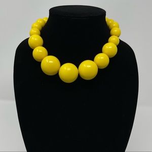 Retro Yellow Beaded Graduated Statement Necklace.